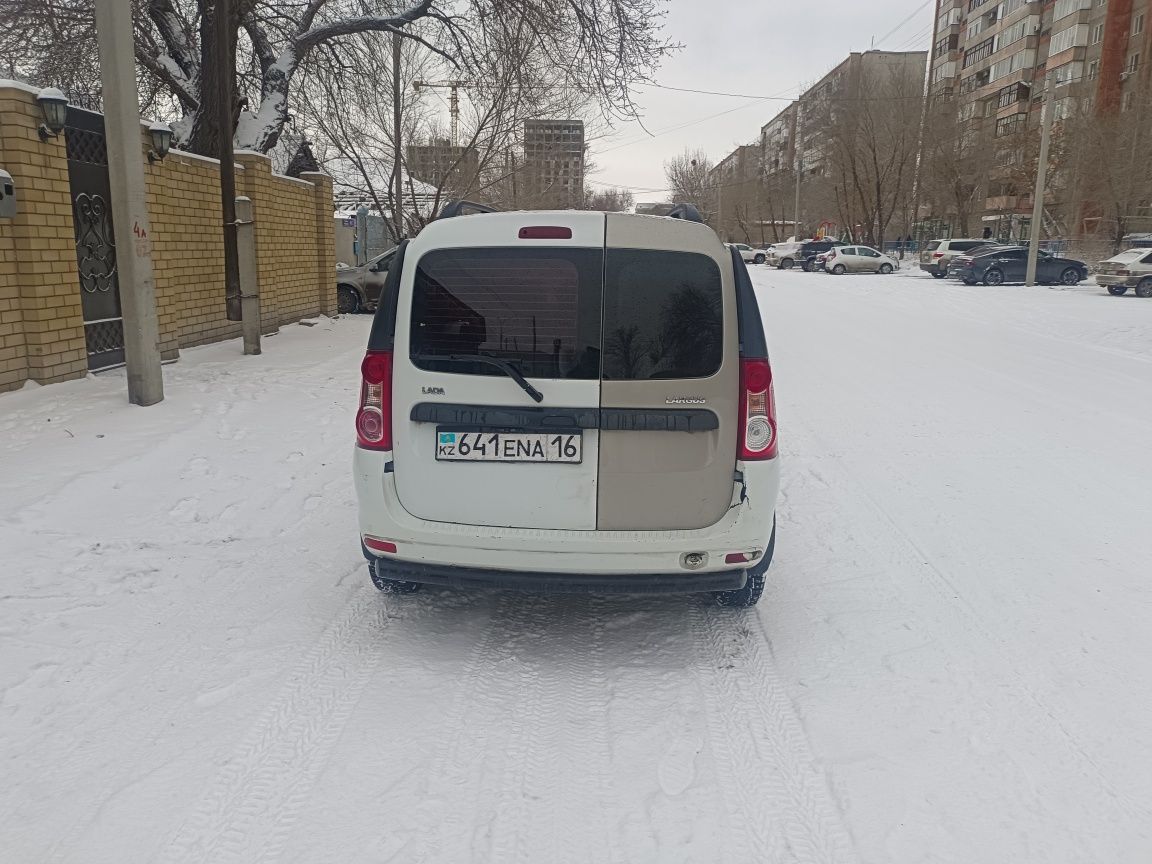 Ларгус 2014 год пробег мотор Рено
