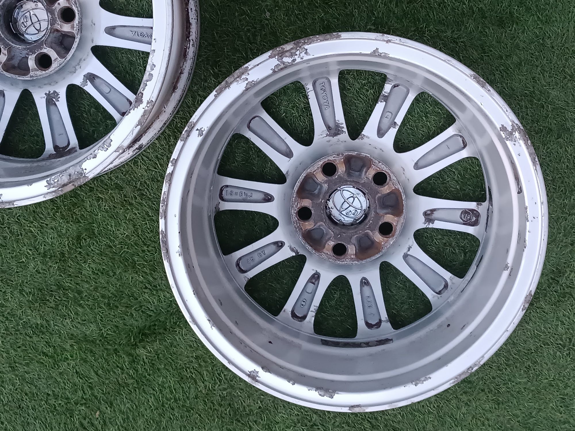 R-16 оригинал TOYOTA, 5/114,3 Камри,Лексус и т д.