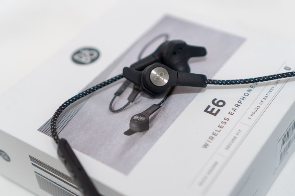 Блютуз наушники Bang & Olufsen Beoplay E6