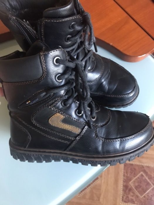 Продам сапожки зимние для мальчика