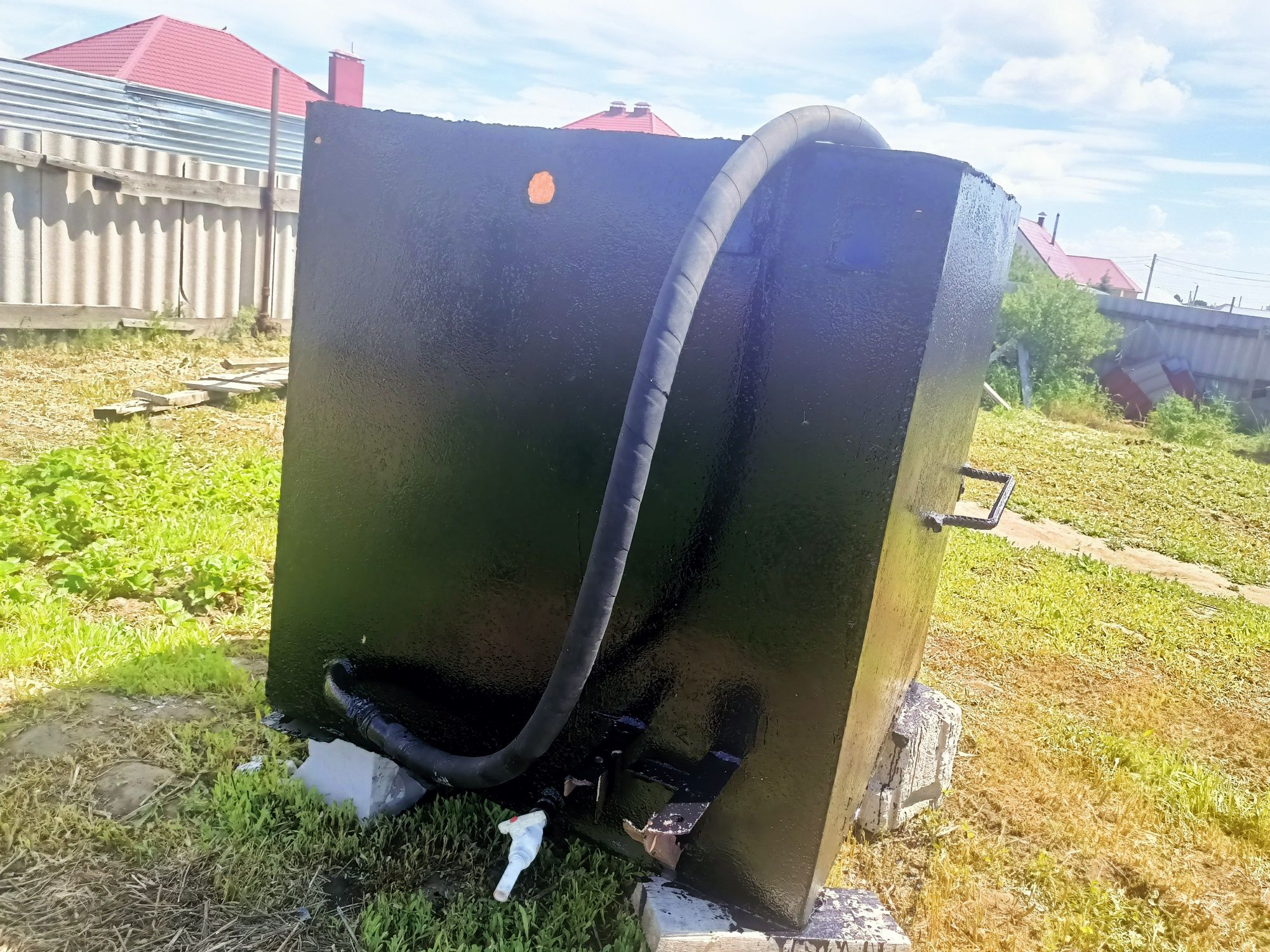 Продам металлическую бочку