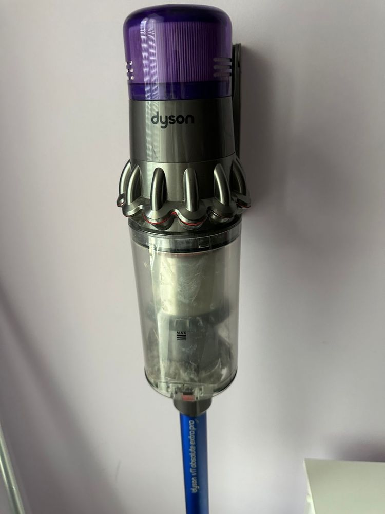 ручной пылесос Dyson