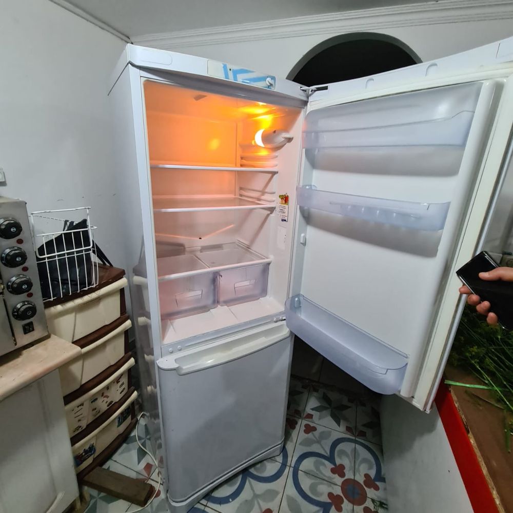 Продается холодильник