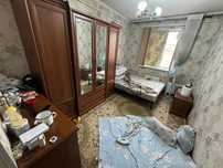 Спальная кровать, шифонер, комод, тумбочки
