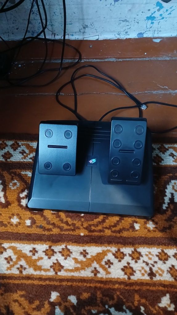 Продам игровой руль Dexp wheelman pro 900 градусов