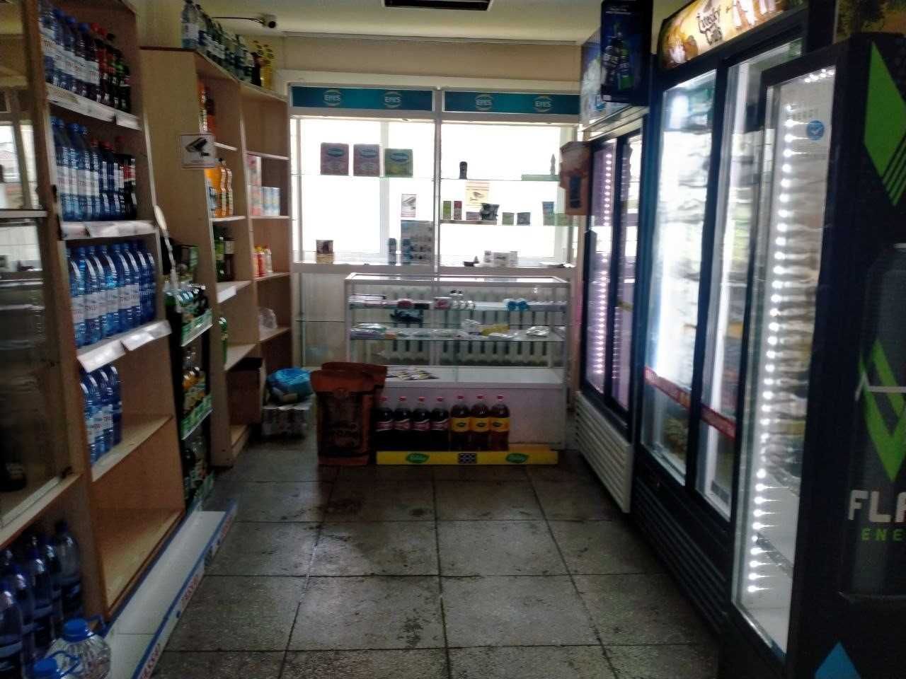 Продажа продуктового магазина, в центре.