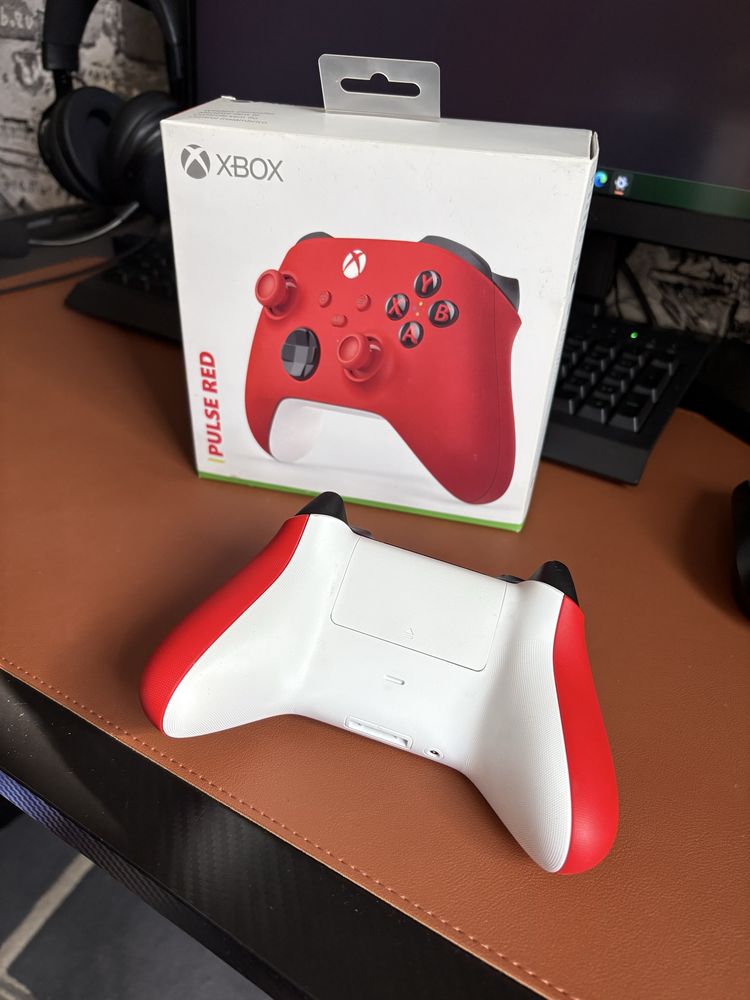 Геймпад Xbox и ПК, состояние новое, пользовались несколько раз