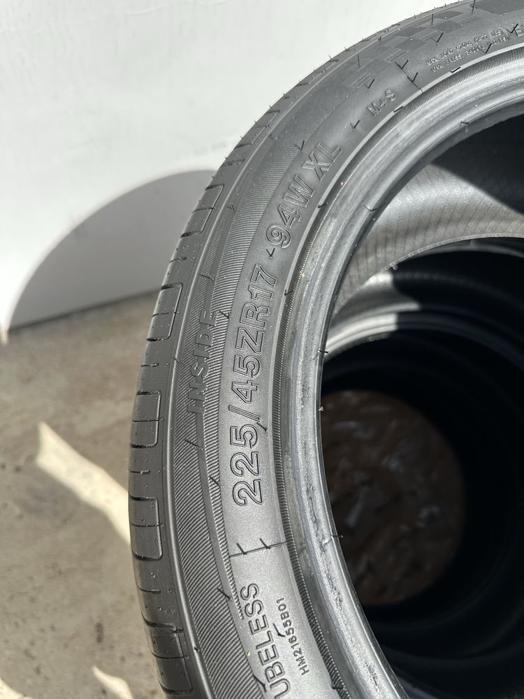 Резина 225/45 R17 (Новая)