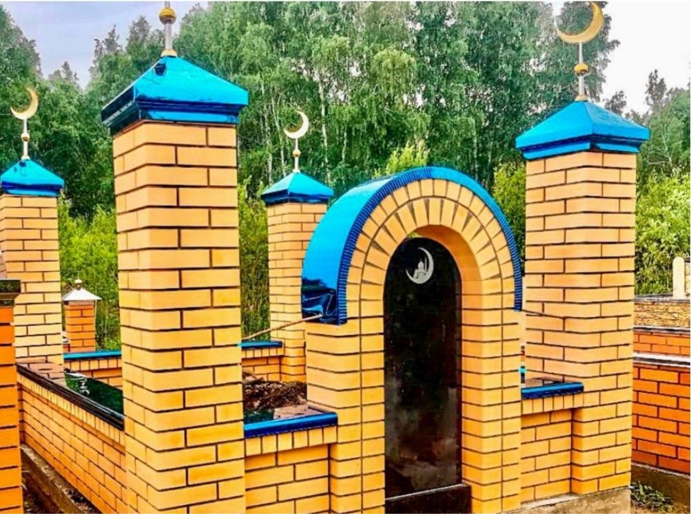 Арки, парапеты, куполы и полумесяцы (айшык) для мазаров. Зират