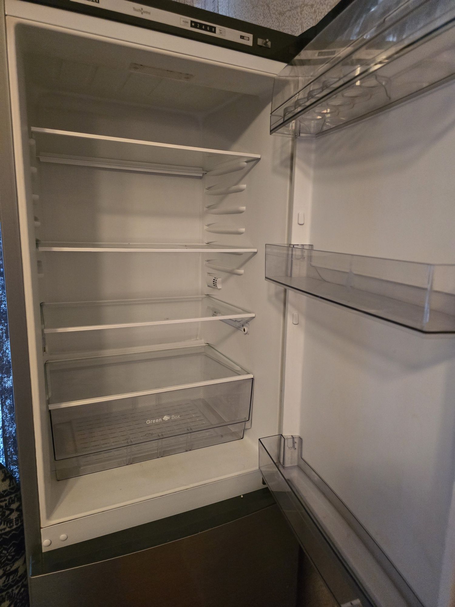 Продам холодильник