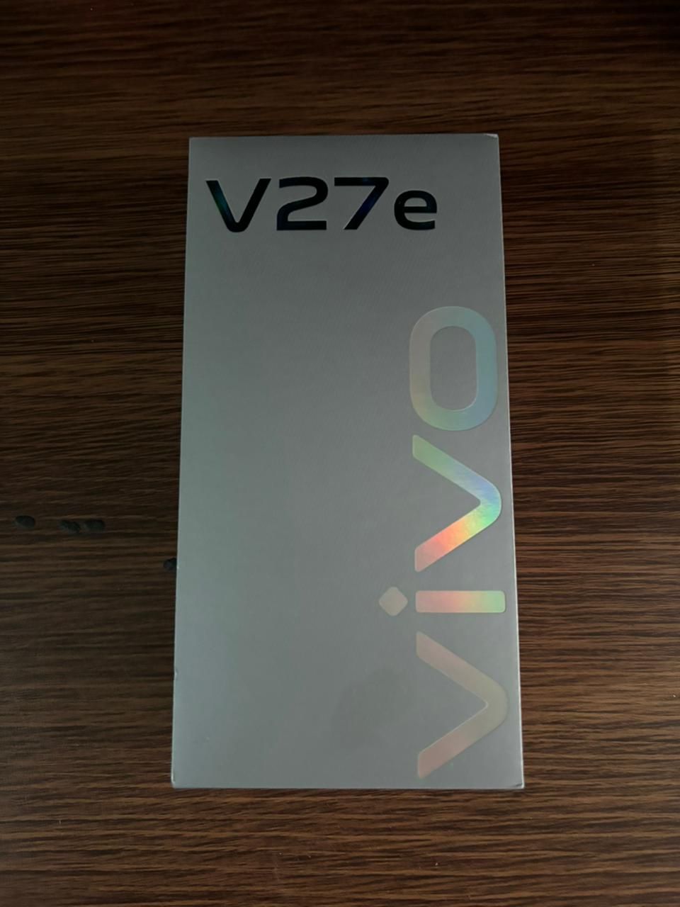 Vivo V27e в идеальном состоянии