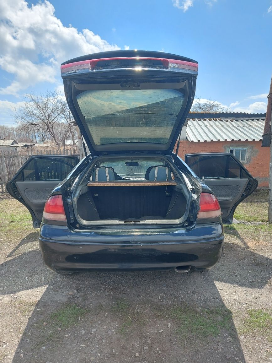Продам мазду кронос 2.5 v6