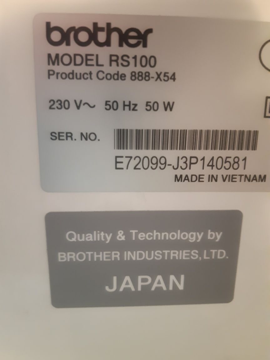 Швейная машинка   Brother RS100