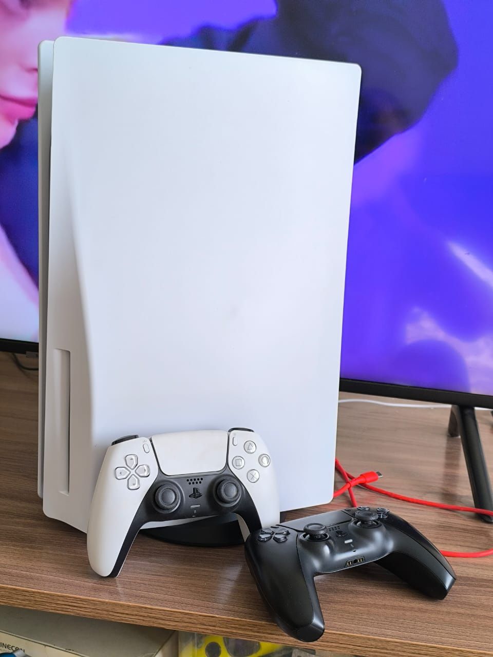 Продам Sony PlayStation Digital 5