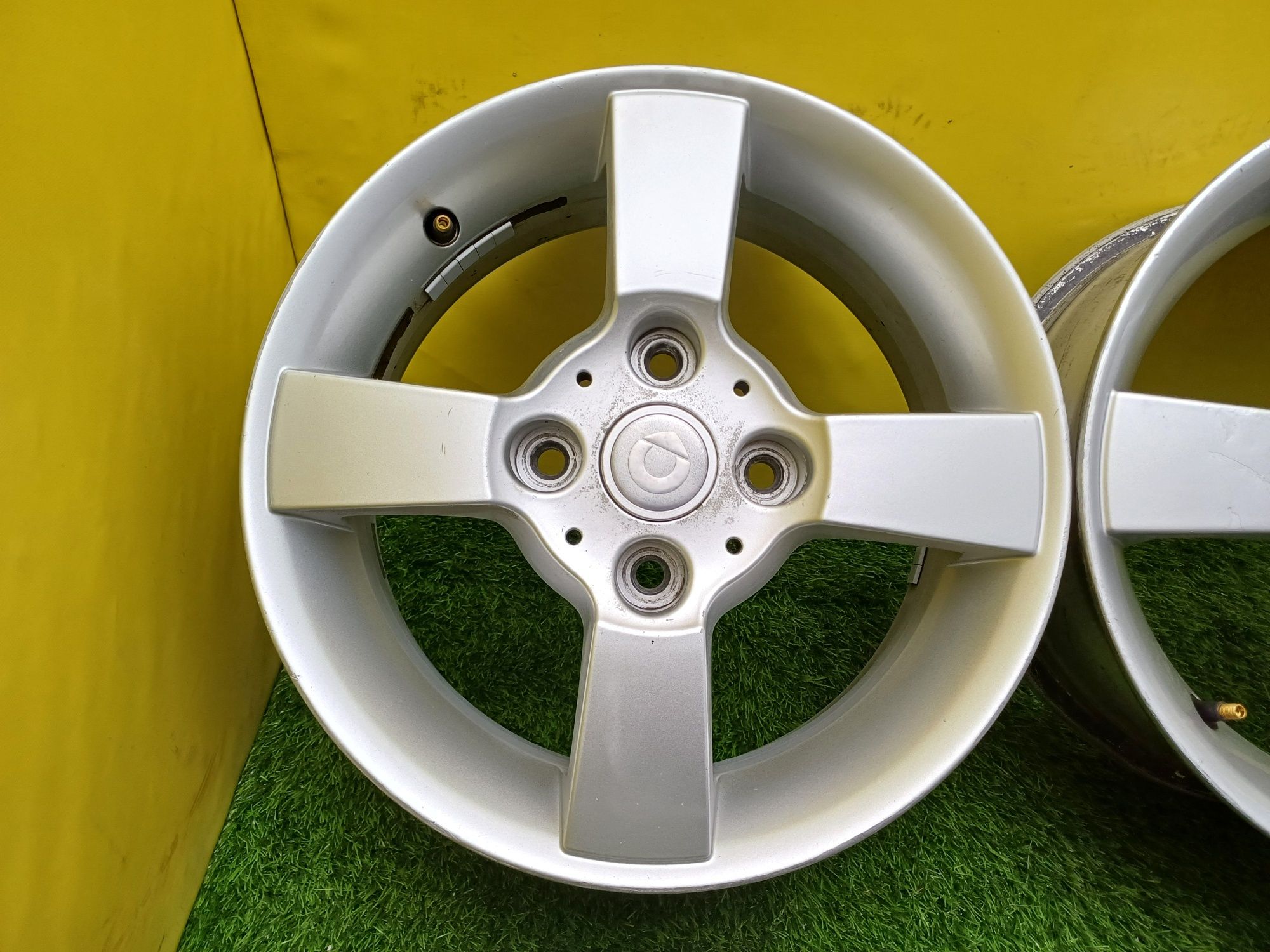 Диски R15 4x114,3 на Mitsubishi и другие.