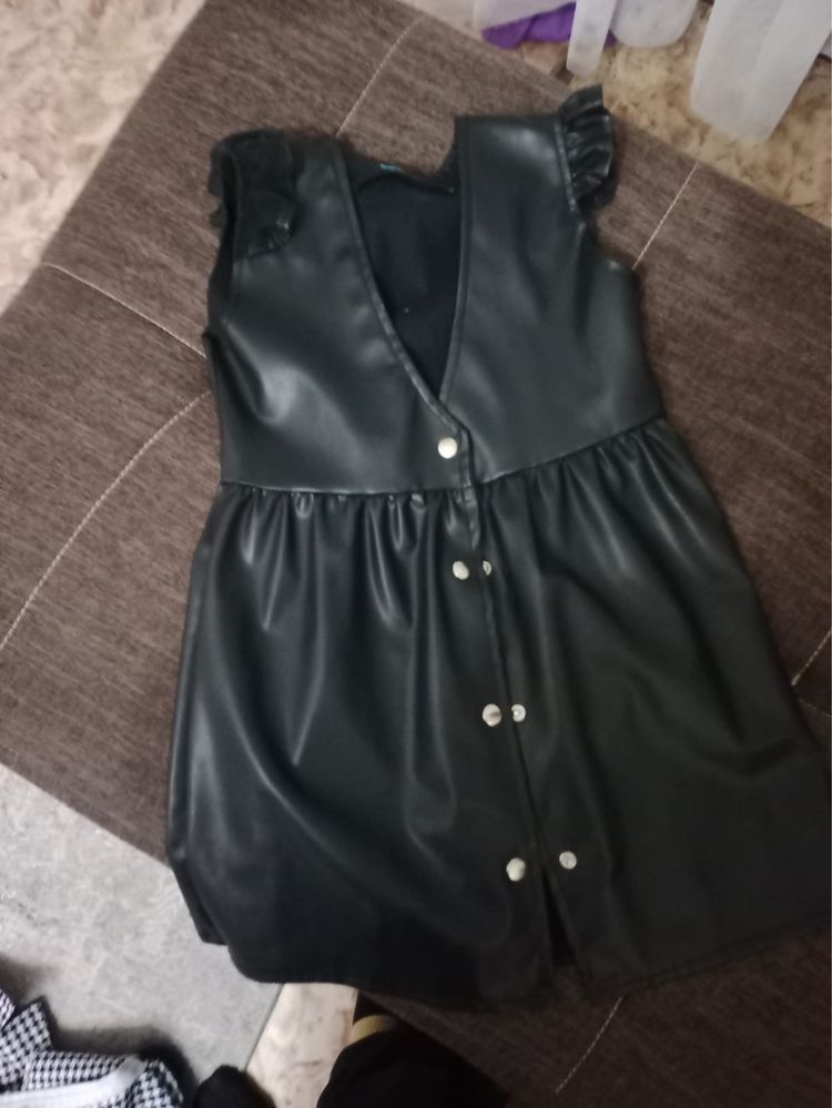 Продам детские вещи