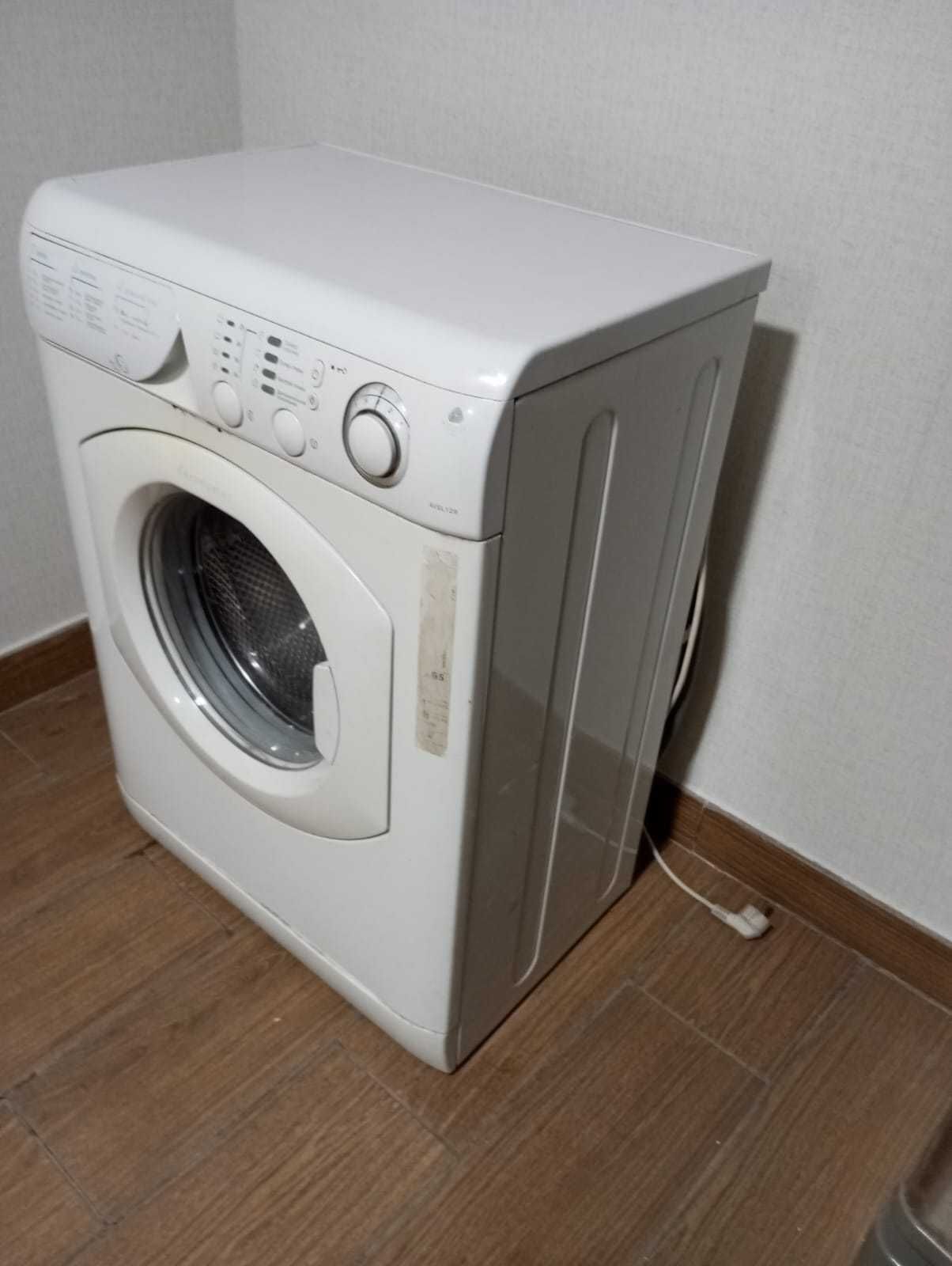 Продам стиральную машину автомат