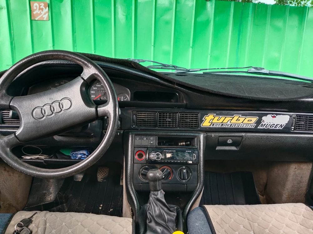 Audi 100 в идеальном состояний