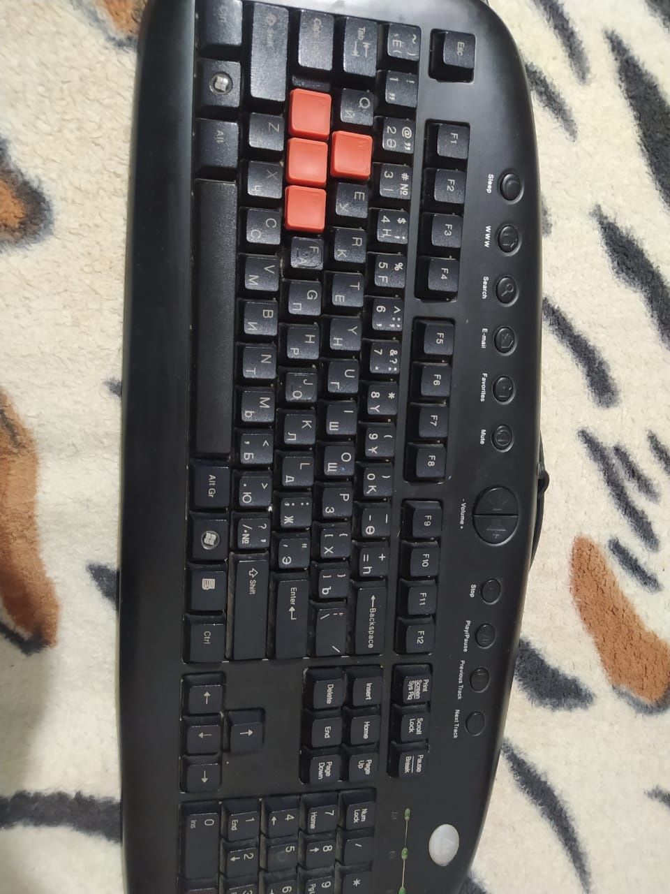 Продаю клавиотуру кокшетау