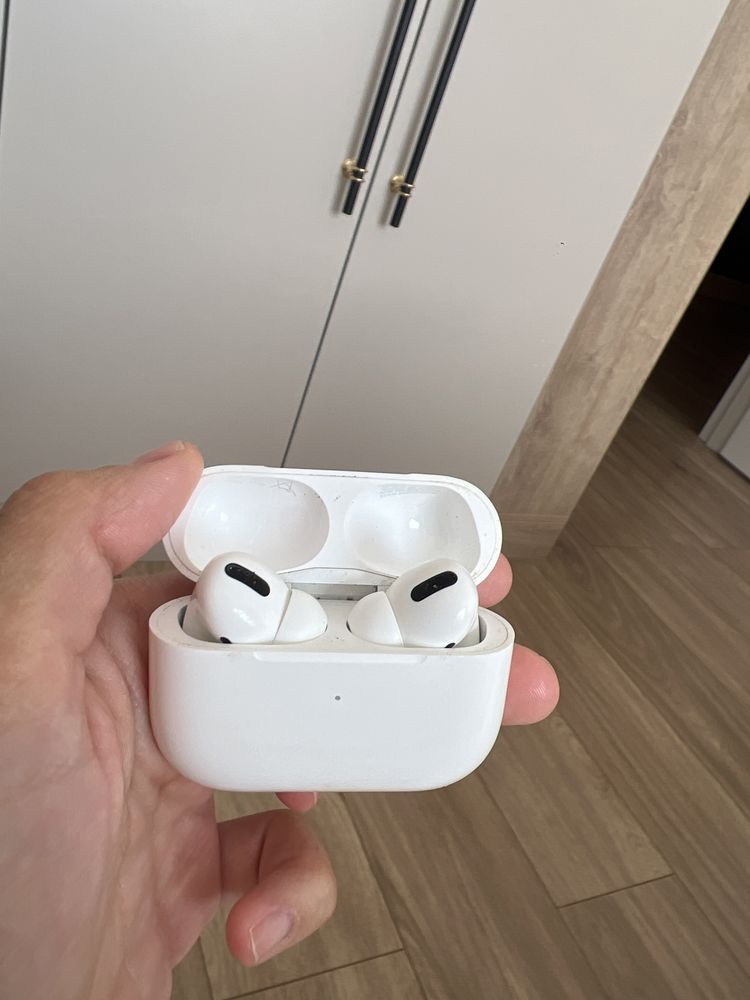 Продам Airpods 2 pro
