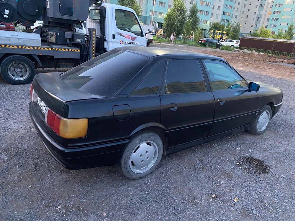 Ауди 80 б 3, 1.8 моно.