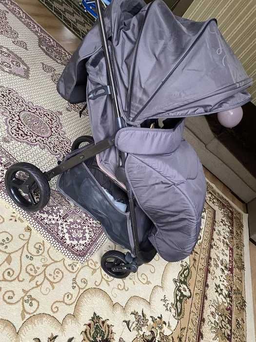 Продам прогулочную коляску Happy Baby Ultima V2