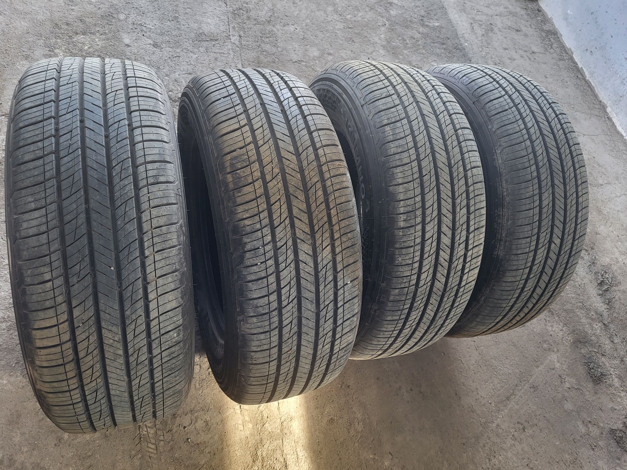Продам шины Kumho 265/65/17.