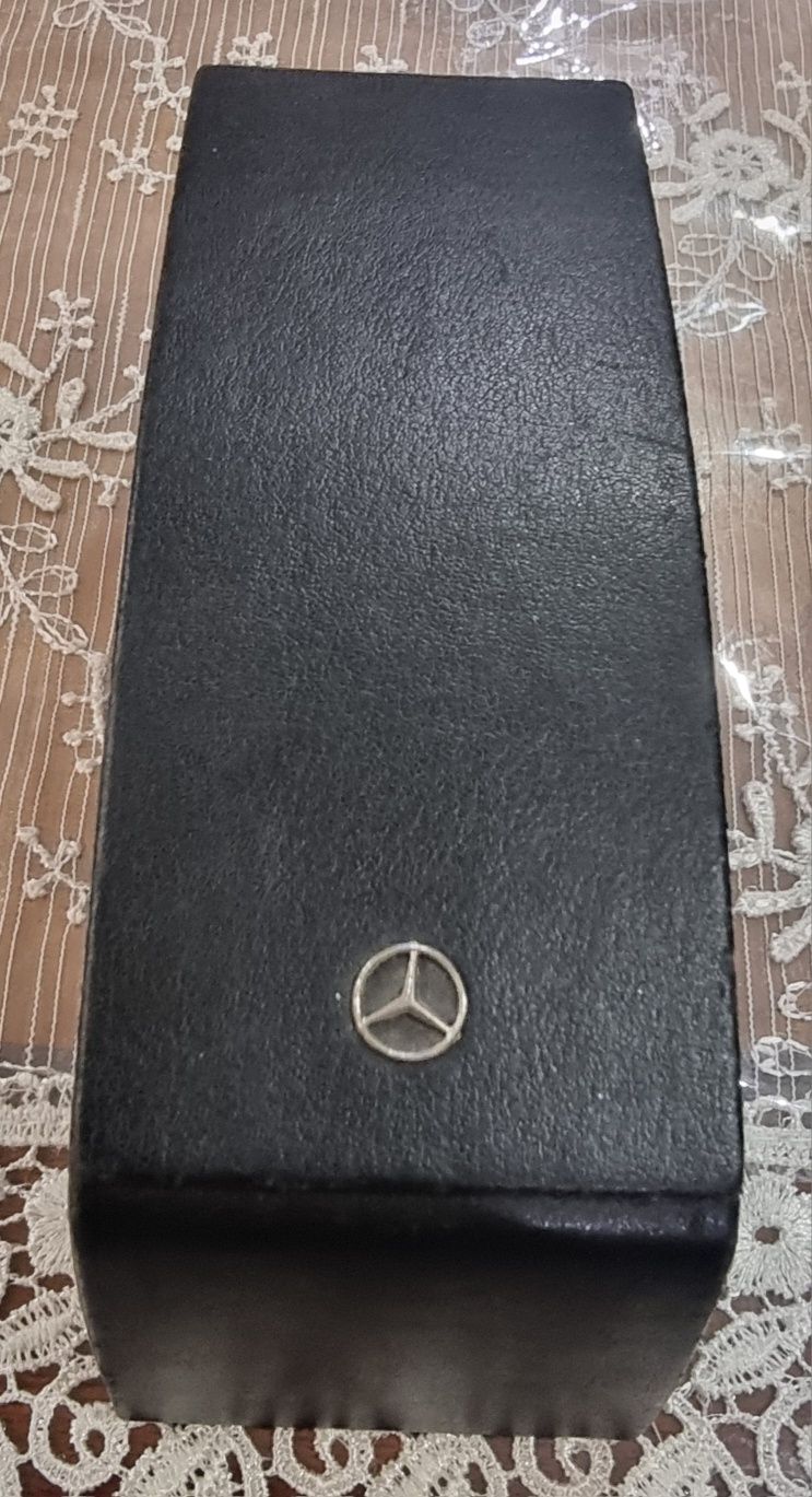 Продам оригинальные очки Mercedes-Benz