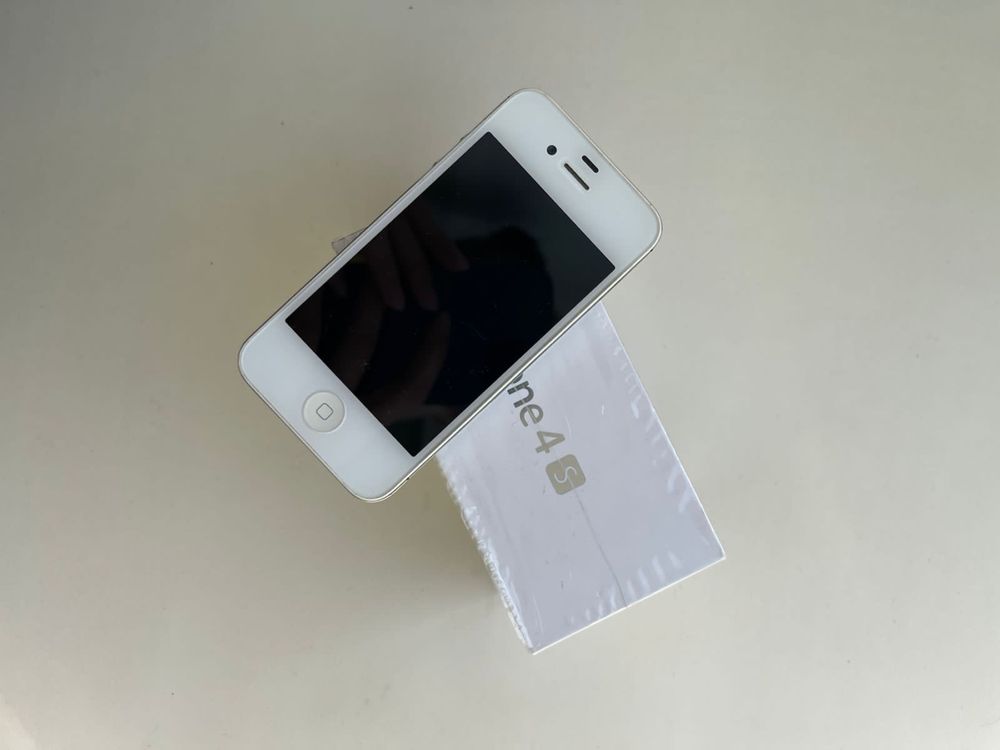 Продам айфон 5s срочно
