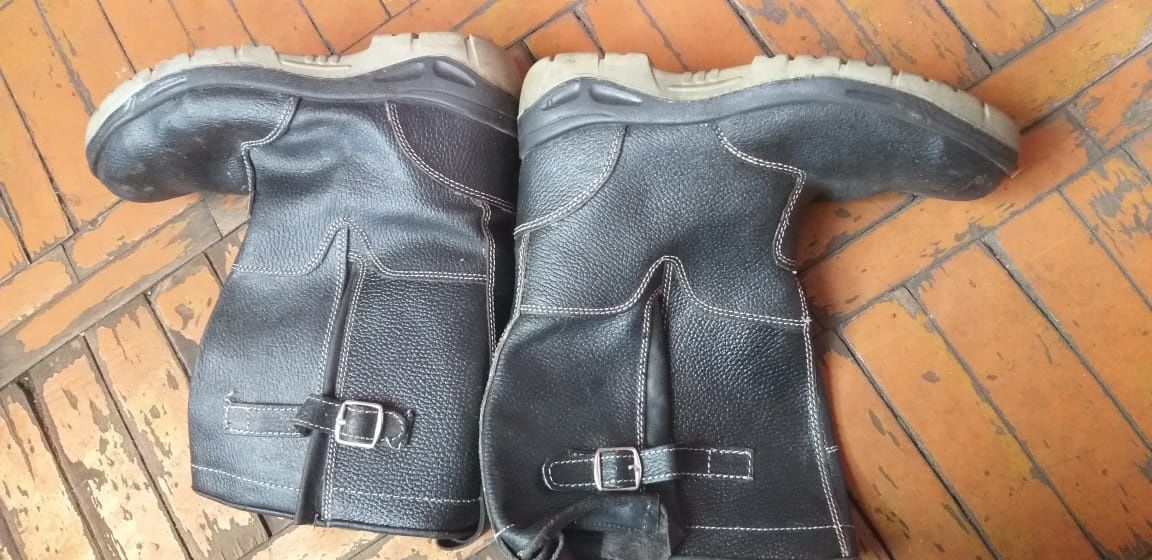 Продам рабочую обувь