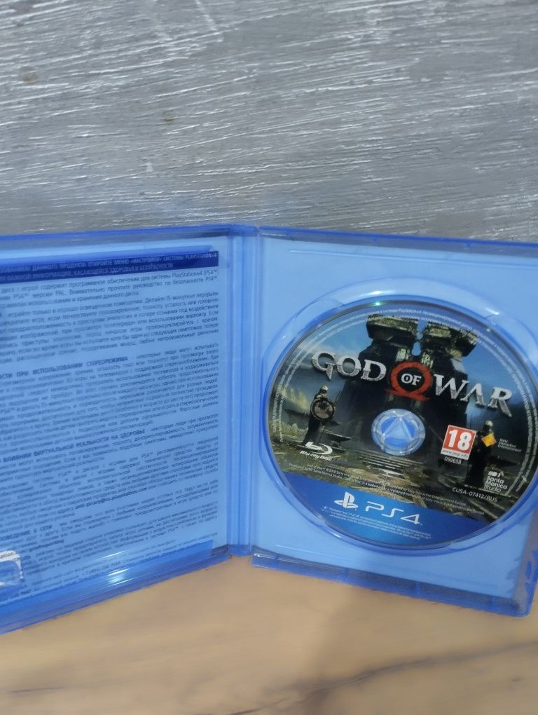 GOD OF WAR  диск на пс 4