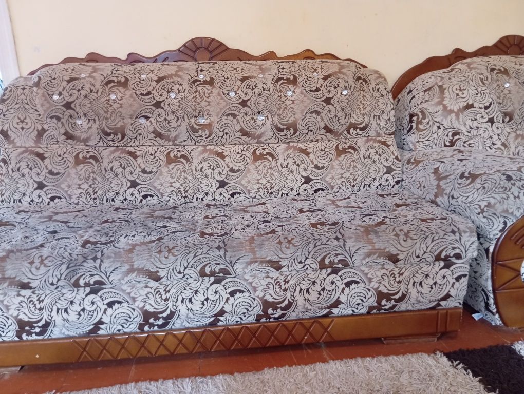 Срочно продам угловой диван