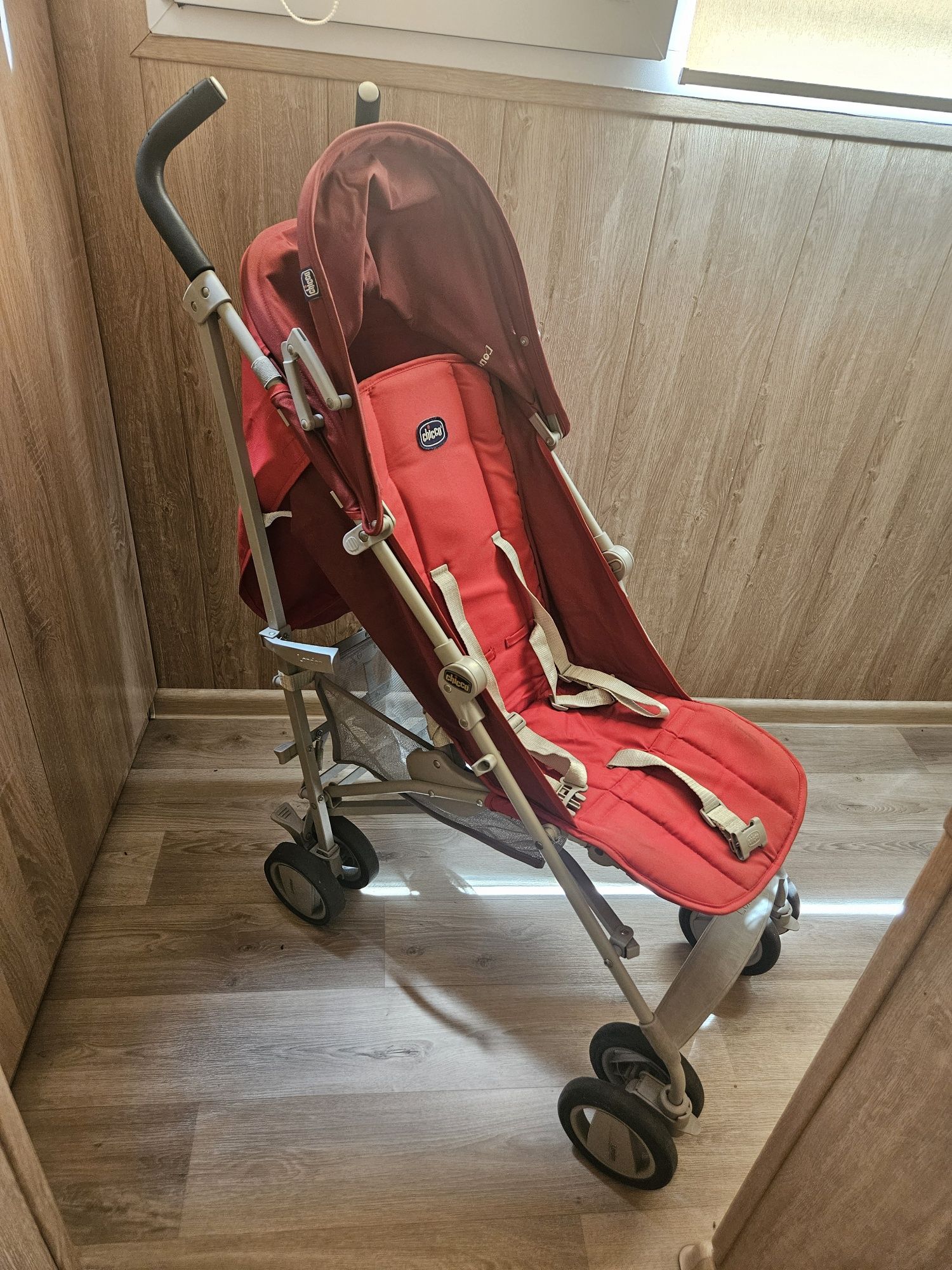 Коляска Chicco в отличном состоянии
