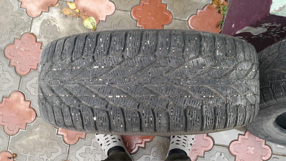 Продам зимние шины 225 60/R17