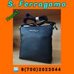 Барсетка тонкая  Ferragamo Новый ! Эмираты