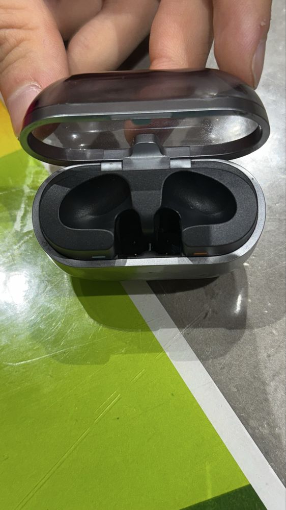 продаю GALAXY BUDS 3  в надежные руки