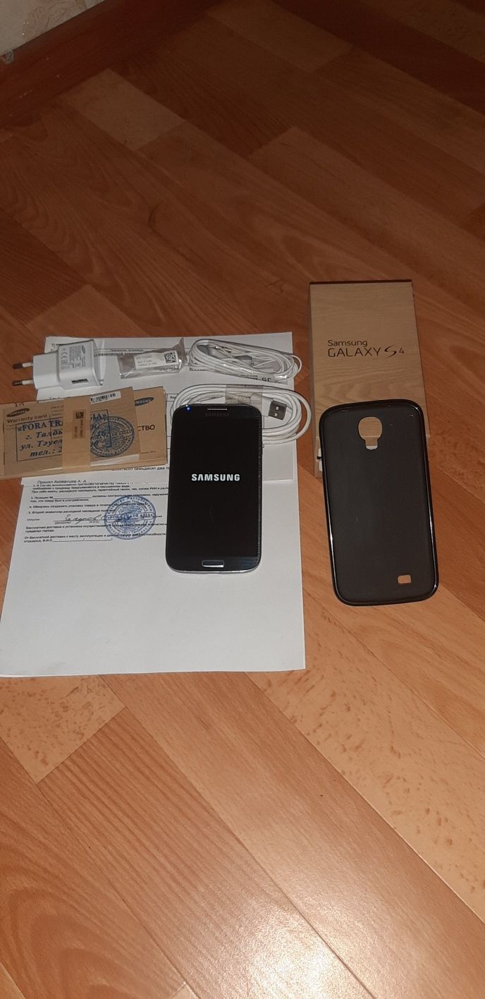 Продам Samsung Galaxy S4