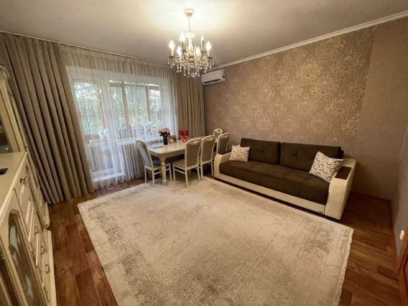 Продается 3-комн квартира улучшенной планировки по ул Гапеева д8!