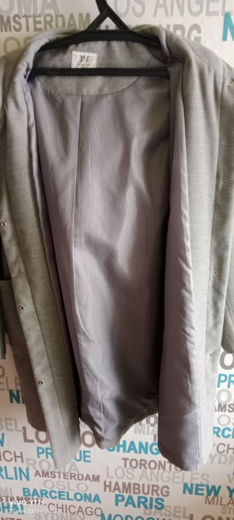 Продам пальто женские