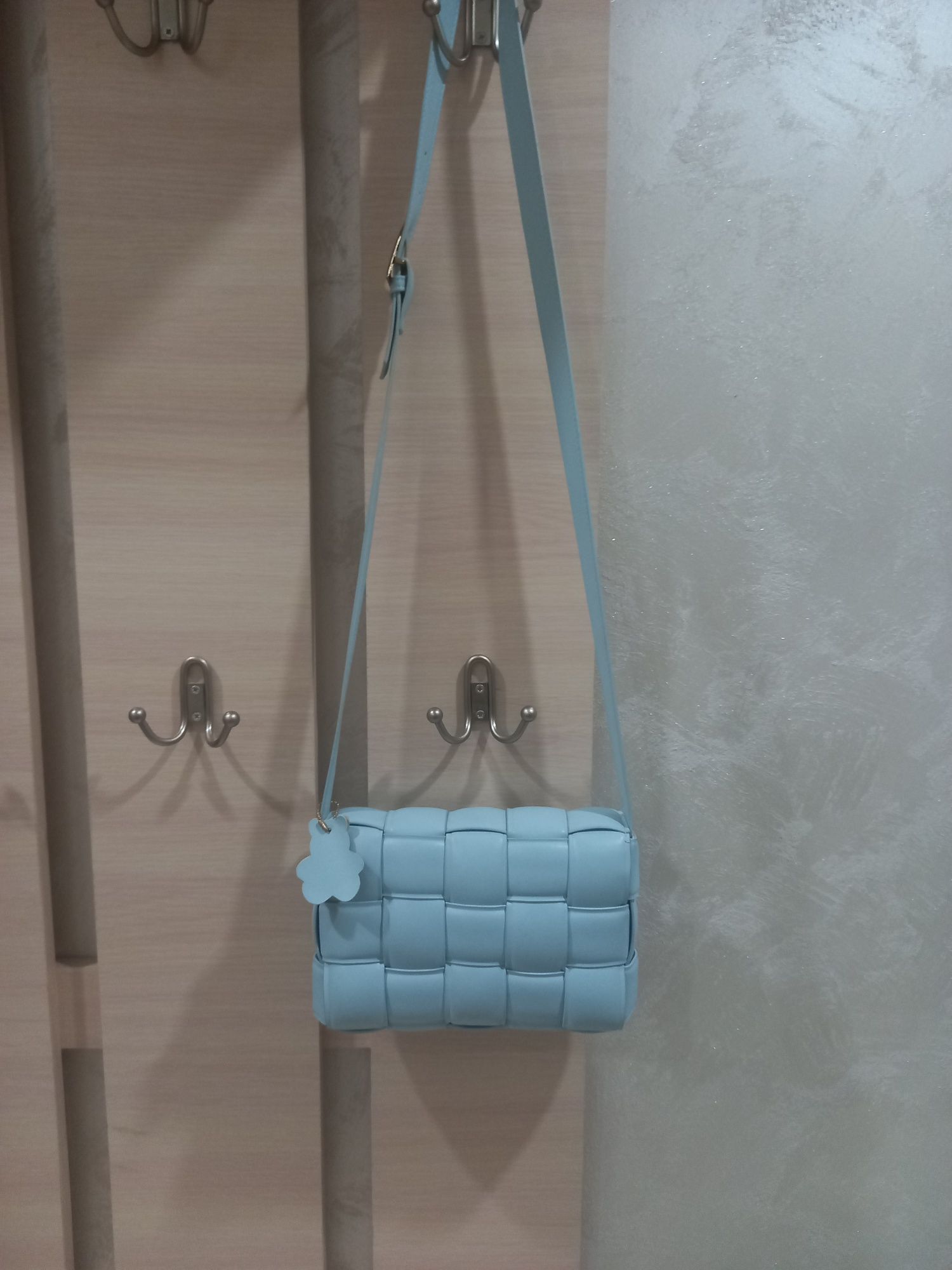 Продам сумку женскую новую