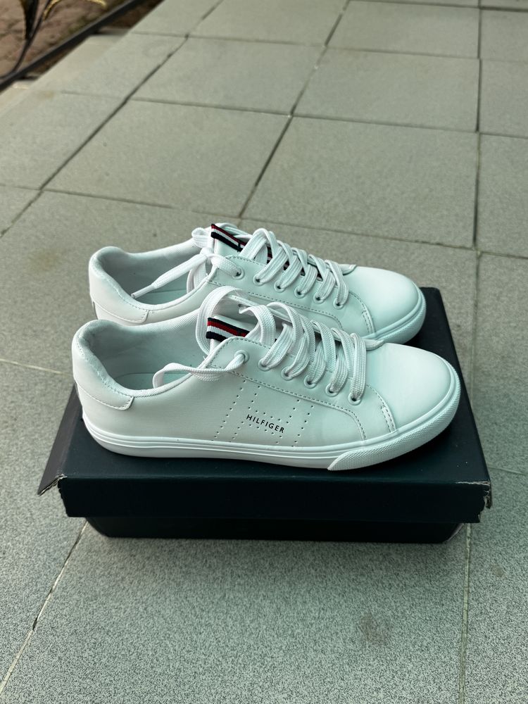 кеды tommy hilfiger