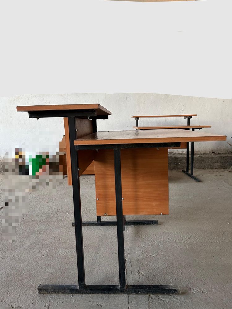 Стол для компьютера