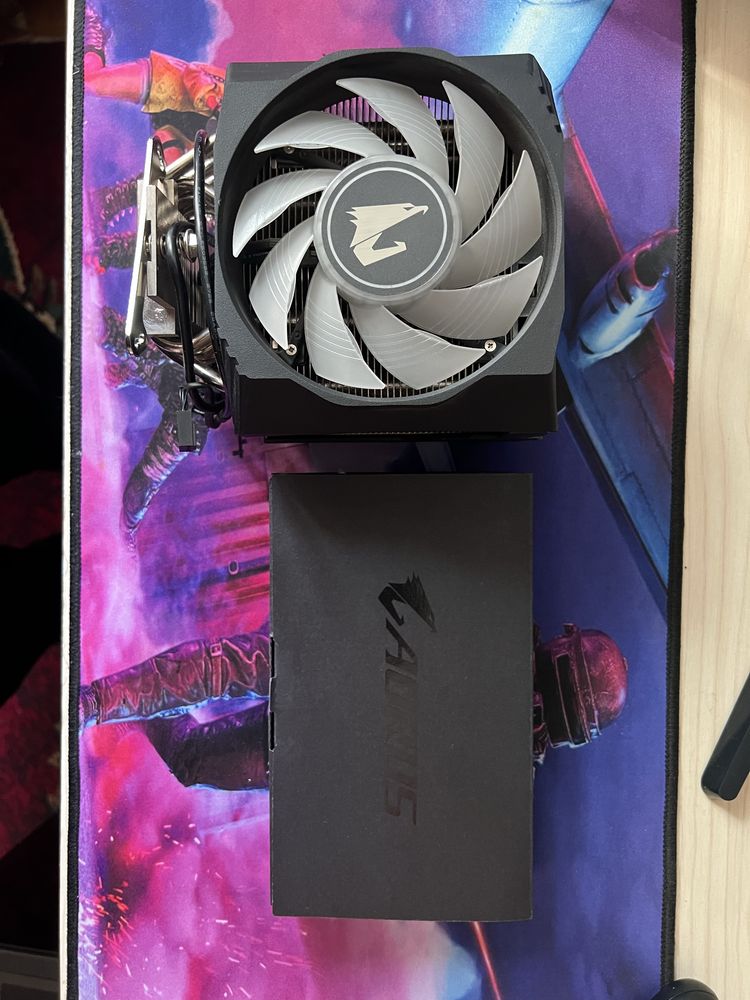 Продам башенный кулер Aorus ATC800
