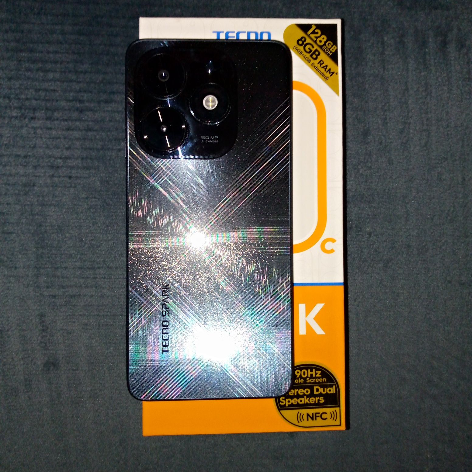 телефон Texno 20 c spark