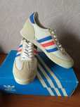 кроссовки adidas