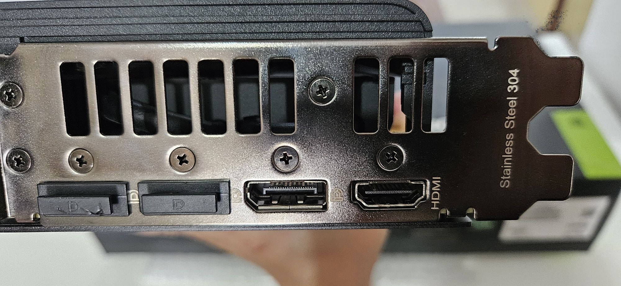 Видеокарта: Asus ProArt RTX 4070-12Gb