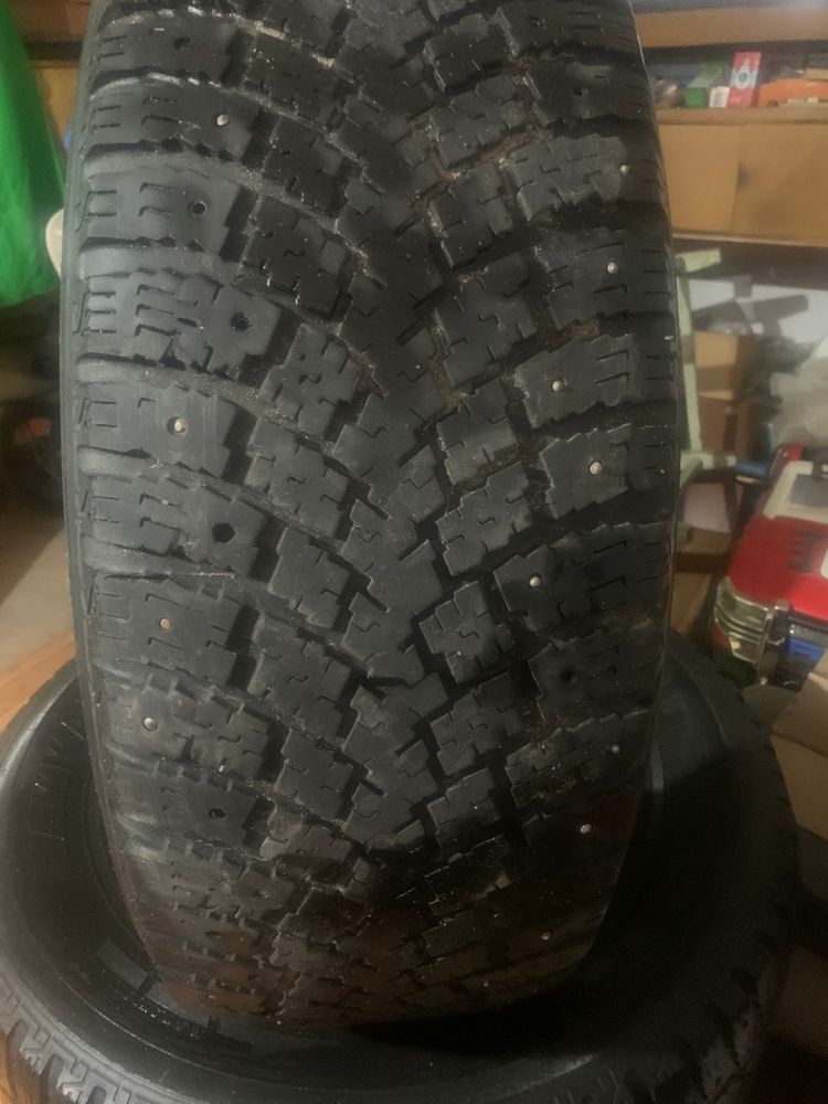 Продам резину, цена за комплект ! 265/70 R17