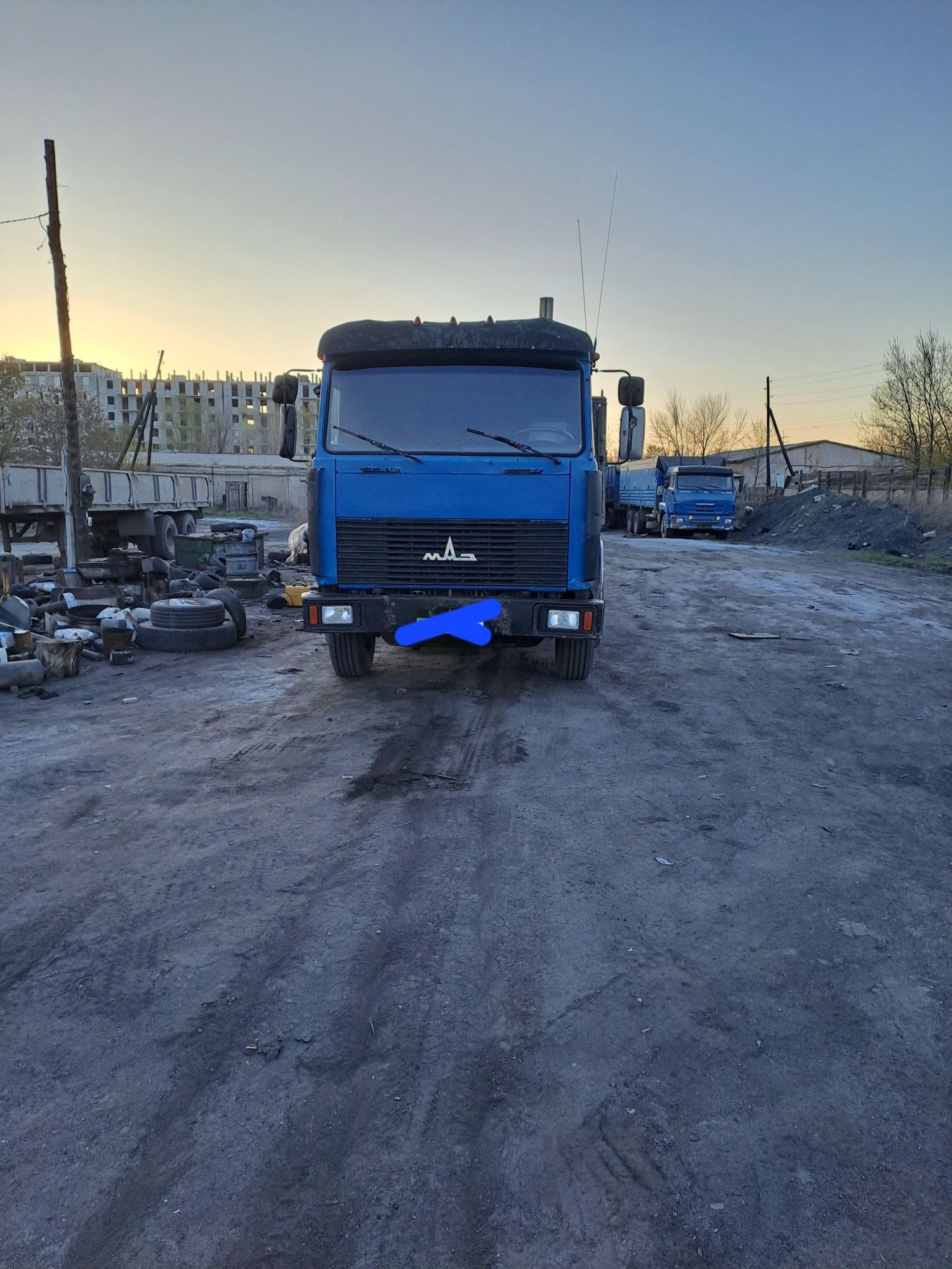 Маз тягач  с прицепом