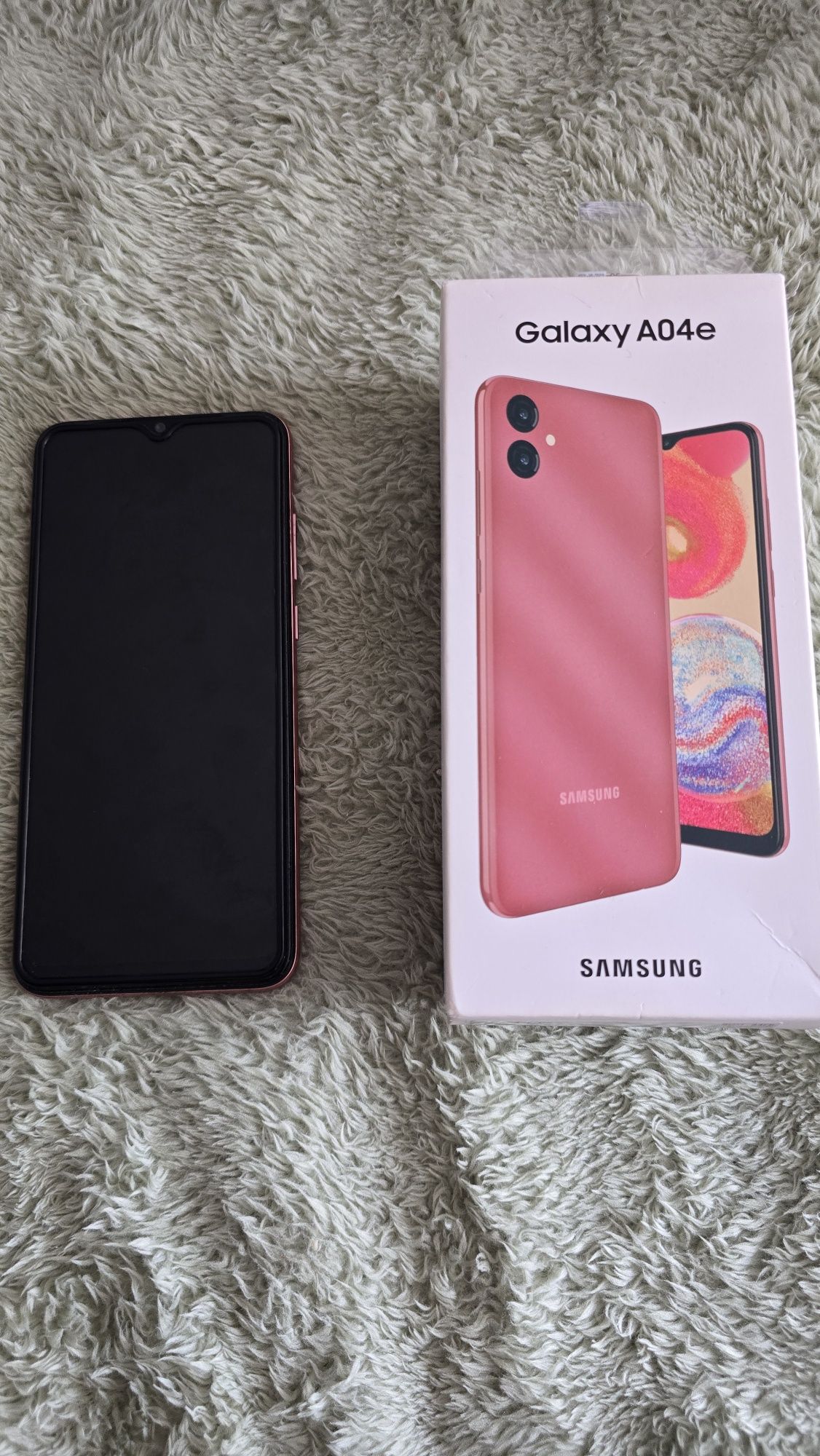 Продам телефон Galaxy A04e