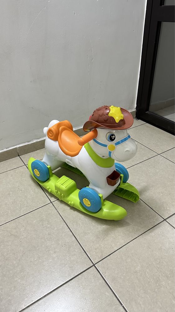 Лошадка каталка Chicco Baby Rodeo толокар